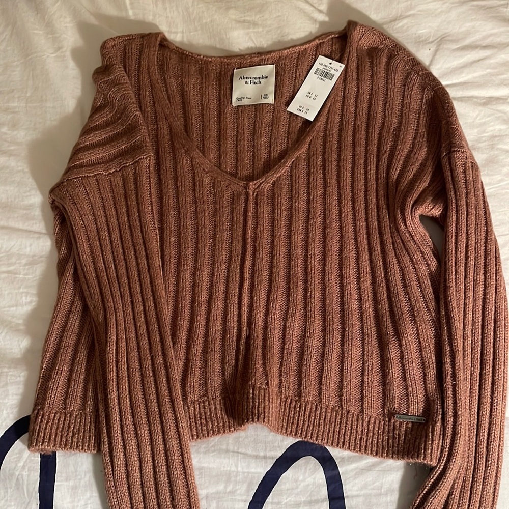 Abercrombie Cropped Sweater